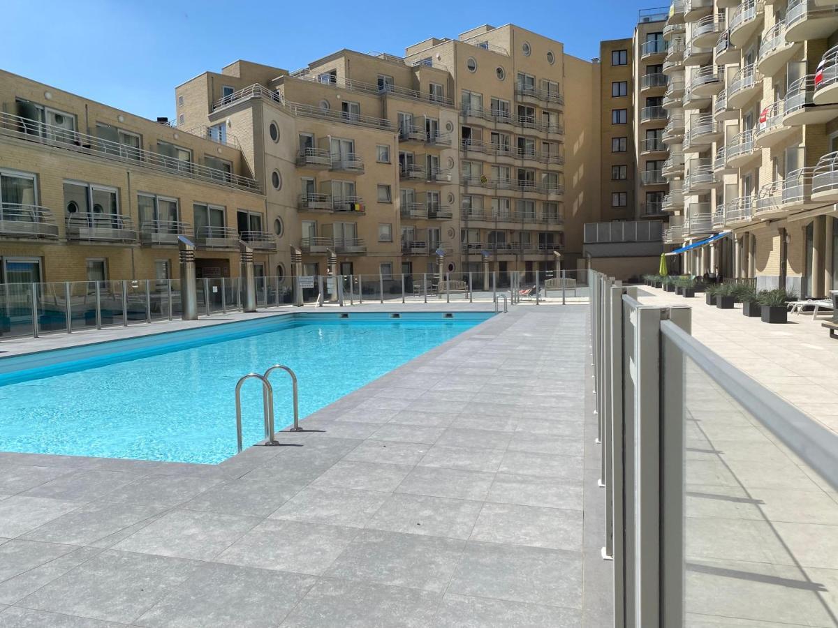 Deluxe Apartment With Shared Pool Ostende Kültér fotó